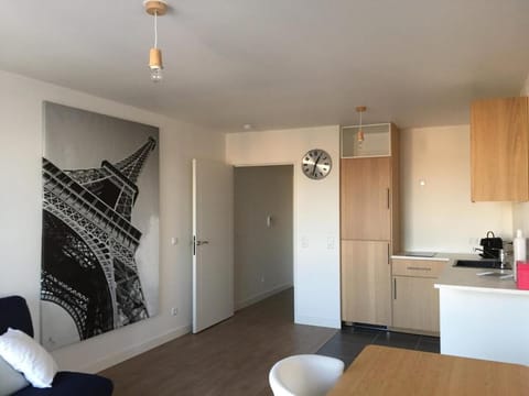 Paris Defense Arena Apartment in Puteaux