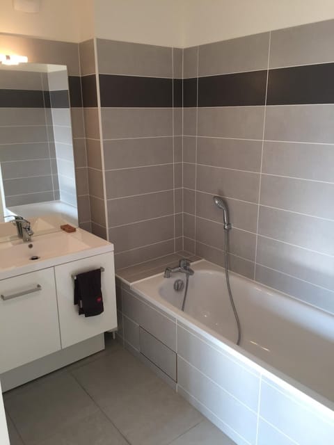 Paris Defense Arena Apartment in Puteaux