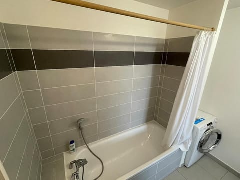 Paris Defense Arena Apartment in Puteaux