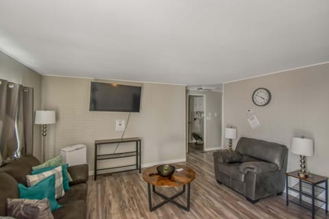 Spacious ranch on large lot near water world House in Federal Heights