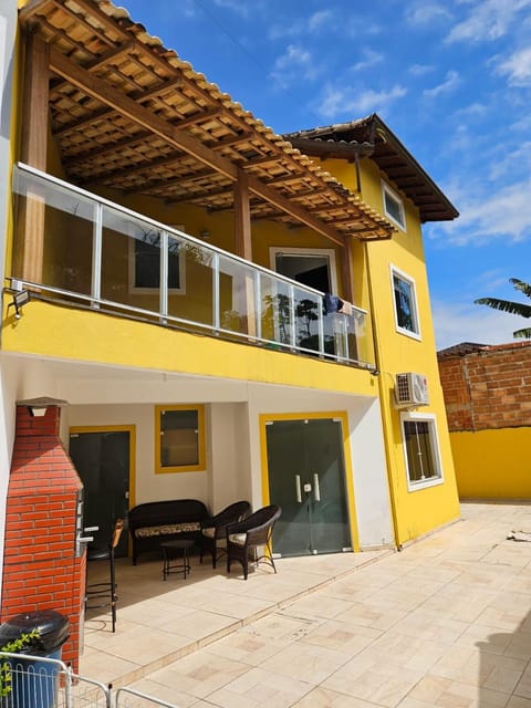 Property building, Patio, Facade/entrance, Day, Balcony/Terrace