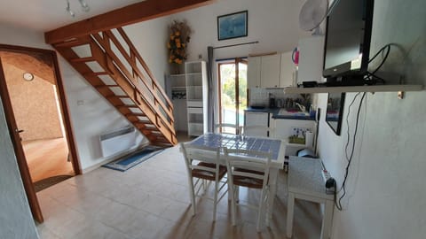 Studio-mezzanine dans villa Apartment in Cagnes-sur-Mer