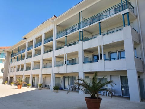 Appartement Golf et Nivelle avec piscine et parking Appartement in Ciboure