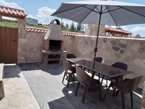 Patio, BBQ facilities, Garden