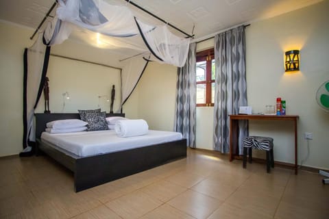 2 Friends Guest House Hotel in Uganda
