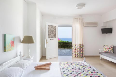 Douka Sea Front Residencies Apartamento in Islands