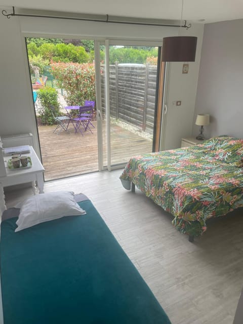 Bed, Balcony/Terrace, Bedroom