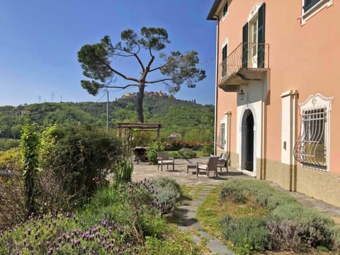 Property building, Garden, Garden view, Mountain view