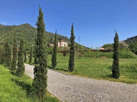 Nearby landmark, Day, Natural landscape, Mountain view