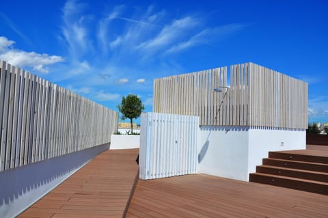 Garden, Balcony/Terrace, Swimming pool