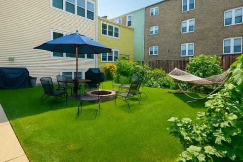 The Avondale Retreat Apartment in Chicago