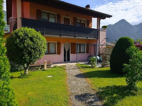 Property building, Spring, Day, Natural landscape, Garden, Garden view, Mountain view