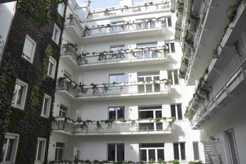 Property building, Balcony/Terrace