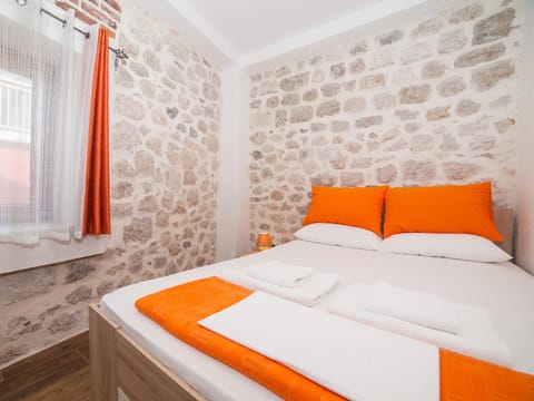 Apartments Ana Condo in Kotor