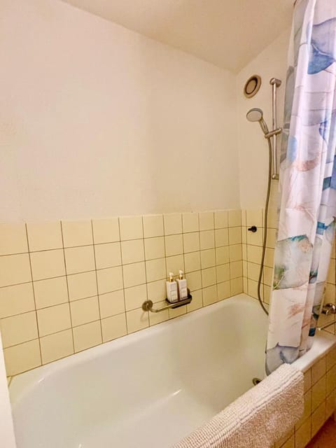 Couzy rooms Bed and Breakfast in Zug