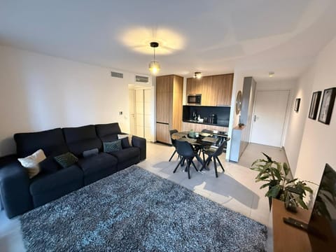 TV and multimedia, Living room, Dining area, kitchen