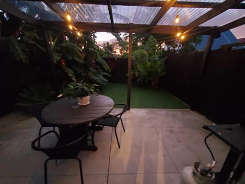 Patio, Garden