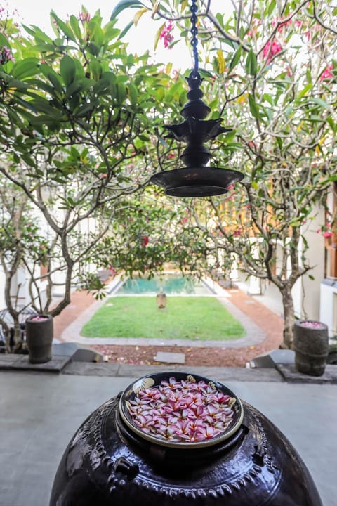 Decorative detail, Garden view, Pool view