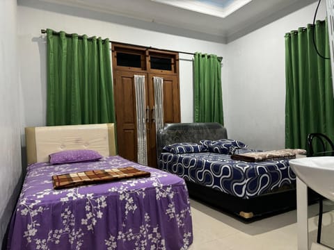 Jogja Classic Homestay Syariah Vacation rental in Yogyakarta