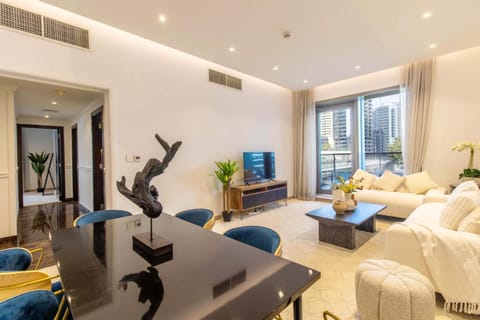 Luxurious 2Bed in Sparkle Tower-Marina View Apartment in Dubai