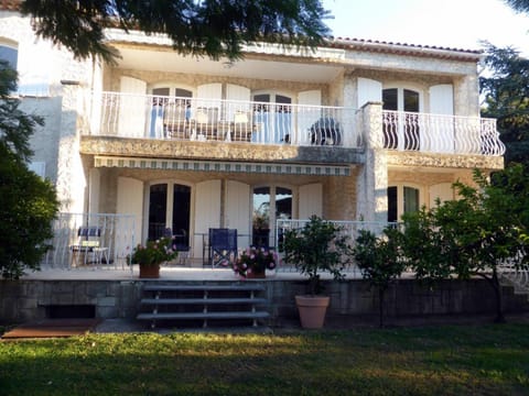 Property building, Balcony/Terrace