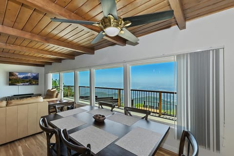 Lake Gregory Skyline Ridge House in Crestline