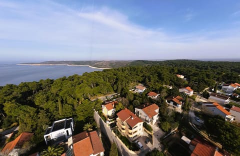 Property building, Day, Natural landscape, Bird's eye view, View (from property/room)