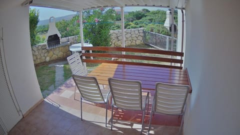 Patio, Day, Natural landscape, BBQ facilities, Balcony/Terrace, Seating area