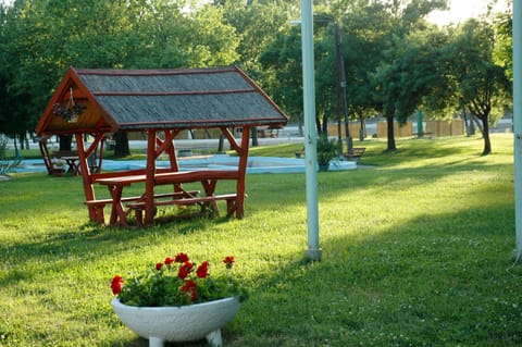 Garden, Garden view