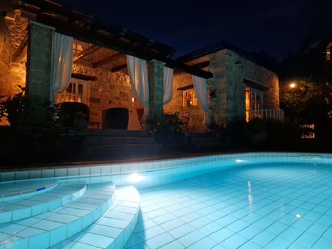 Rock House's Villa Melody Chalet in Platanias