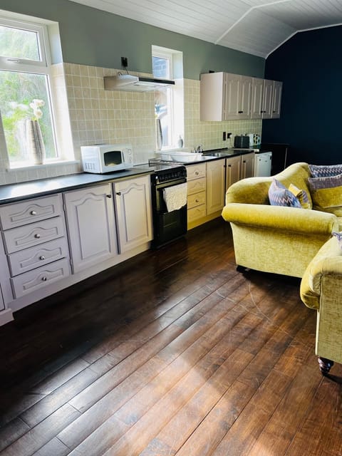 Coast Lodge Bed and Breakfast in County Clare