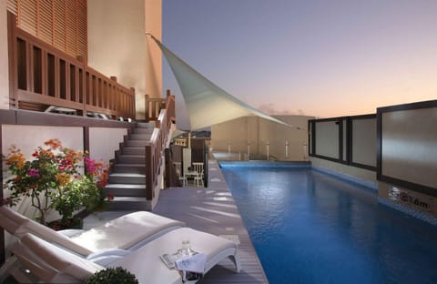 Balcony/Terrace, Pool view, Swimming pool