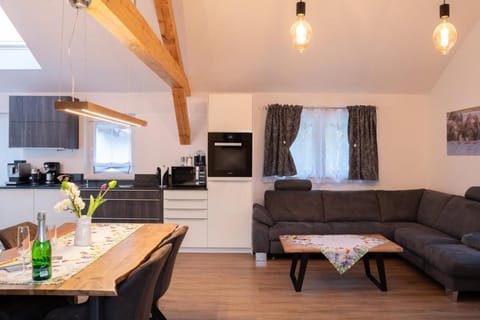 Up to 37 people - Your home - Mountain home Apartment in Kempten