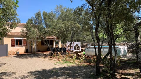 Property building, Day, Natural landscape, Garden