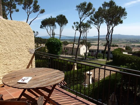 Balcony/Terrace, Garden view, Landmark view, Sea view