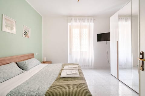 Patio, Bed, Bedroom, young children, young children, older children, older children, older children, locker, locker