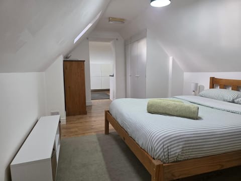 Bed, Bedroom, wardrobe
