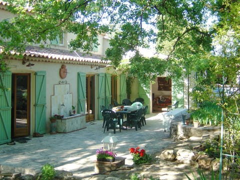 Holiday Home Mas des Lavandes by Interhome House in Lorgues