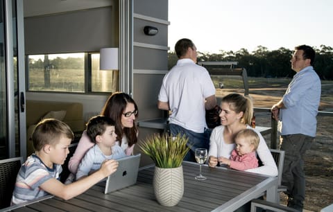 People, View (from property/room), Balcony/Terrace