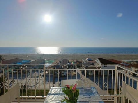 Balcony/Terrace, Dining area, Sea view
