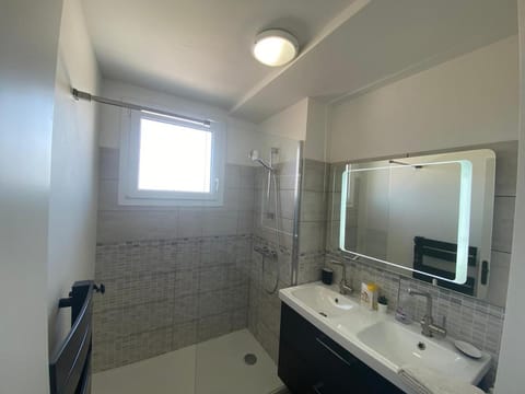 Le Majestic idéal entreprise, familles Apartment in Saint-Étienne