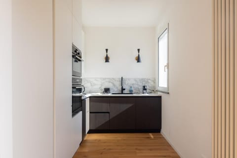 Kitchen or kitchenette, kitchen