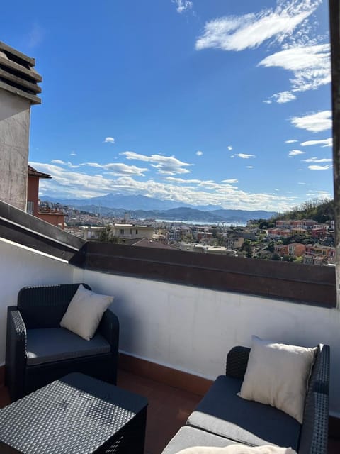View (from property/room), Balcony/Terrace
