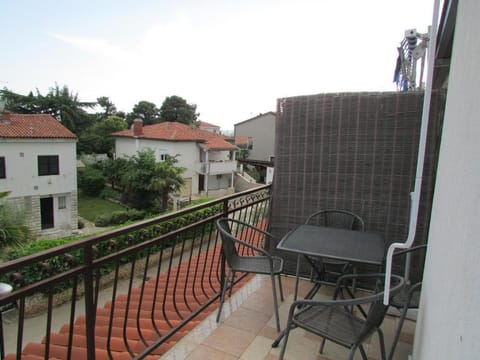 Balcony/Terrace, children, Family