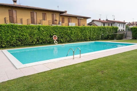 Property building, Day, Garden, Garden view, Pool view, Swimming pool, sunbed