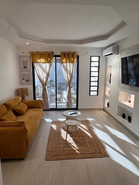 Communal lounge/ TV room, TV and multimedia, Living room, Seating area