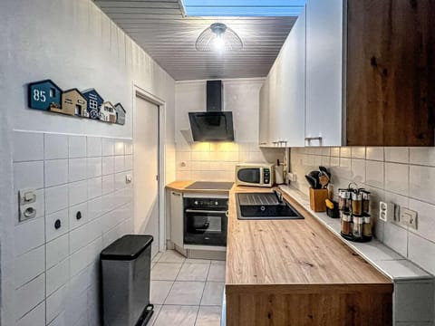 Étel - Maison rénovée 3 pièces cosy avec WiFi - FR-1-479-224 Villa in Étel