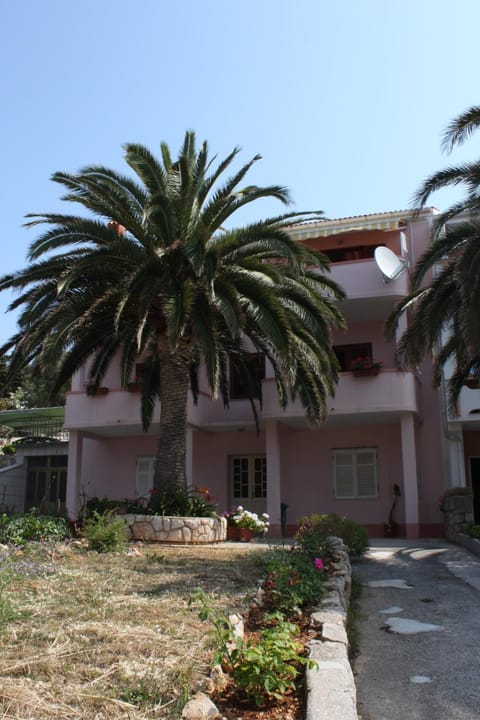 Apartments by the sea Jakisnica, Pag - 6424 Eigentumswohnung in Lun