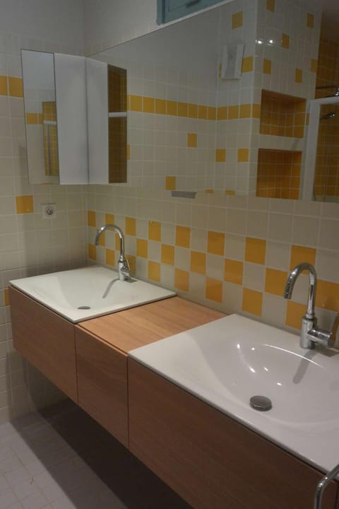 Agréable villa fleurie sur l'ile de Porquerolles Villa in Hyères