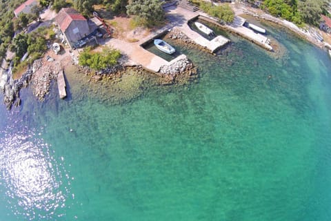 Apartments by the sea Zuronja, Peljesac - 10137 Condominio in Putniković